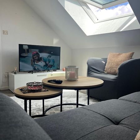 Superbe Appartement Tres Calme Et Confortable 랭스 외부 사진