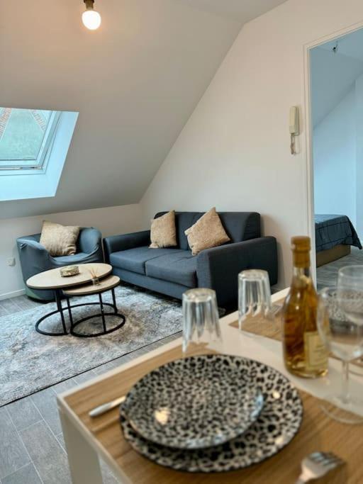 Superbe Appartement Tres Calme Et Confortable 랭스 외부 사진