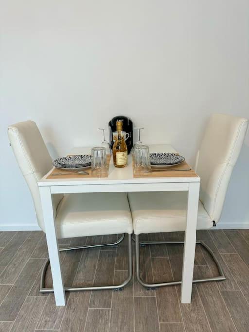 Superbe Appartement Tres Calme Et Confortable 랭스 외부 사진