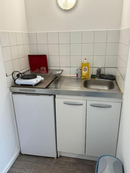 Superbe Appartement Tres Calme Et Confortable 랭스 외부 사진