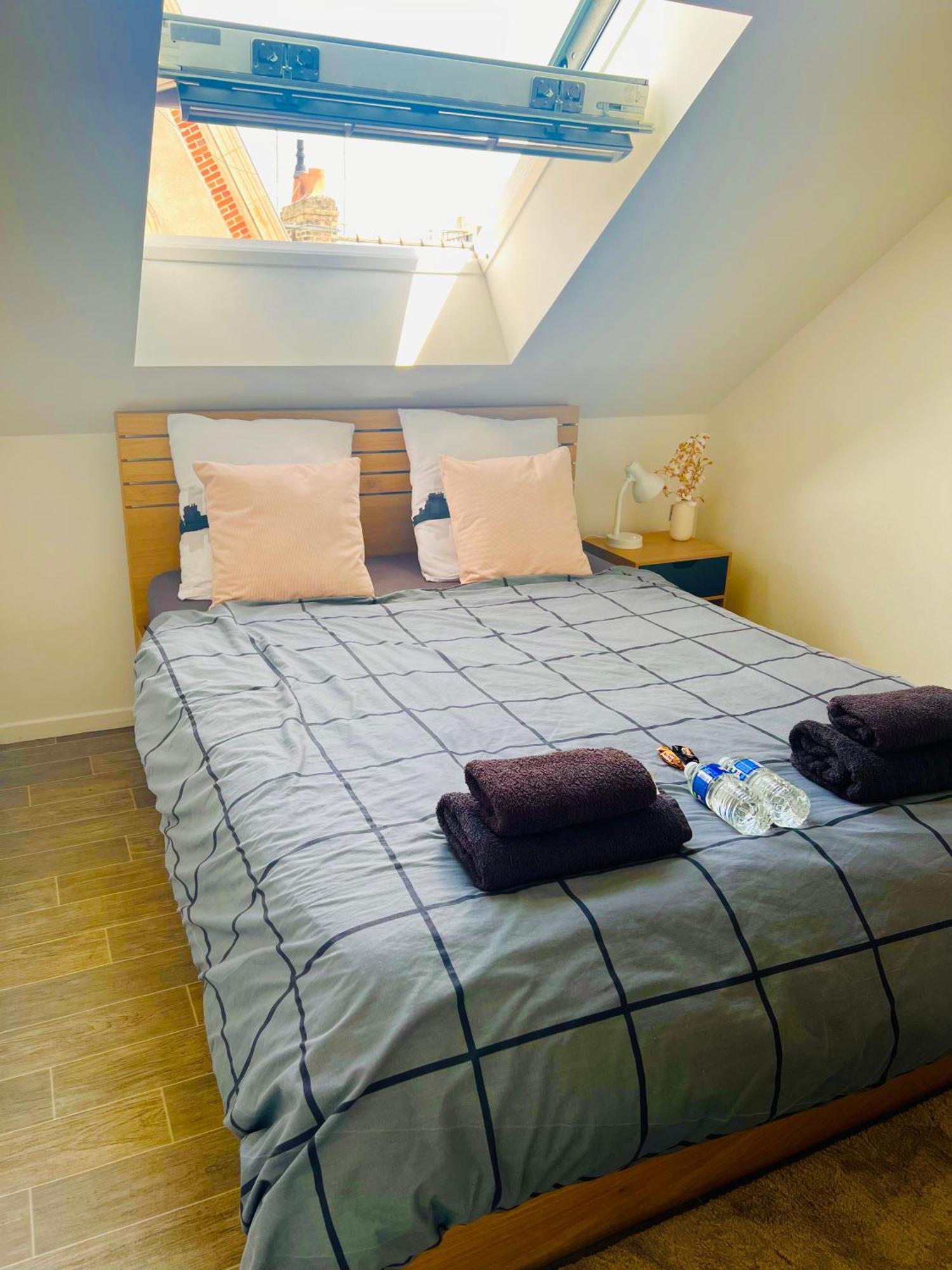 Superbe Appartement Tres Calme Et Confortable 랭스 외부 사진