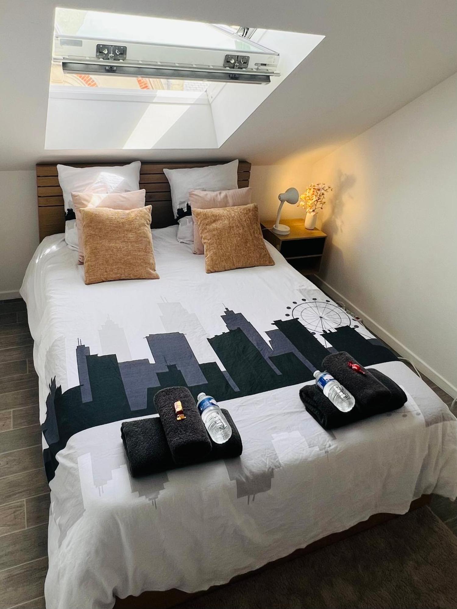 Superbe Appartement Tres Calme Et Confortable 랭스 외부 사진